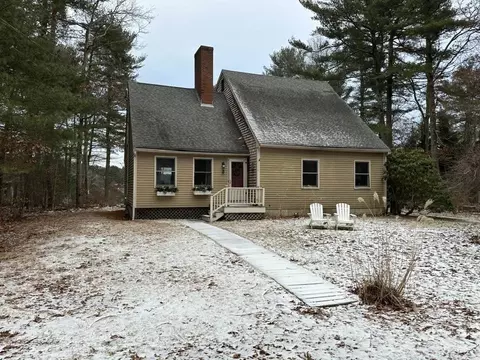 144 Lake Shore Dr, Duxbury, MA 02332