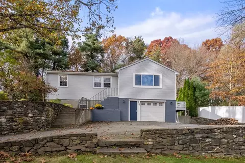 50 Priest St, Hudson, MA 01749