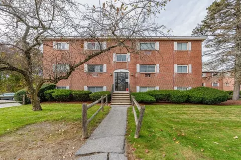 11 Glen Ave #27, Chelmsford, MA 01824