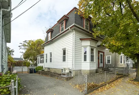 18 Pinckney St, Somerville, MA 02145