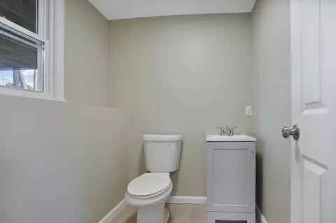 154 Sunrise Ter, Springfield, MA 01119 photo 27