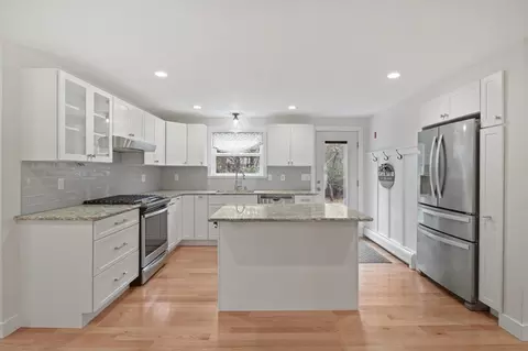 29 Stuart Rd, Rochester, MA 02770 photo 8