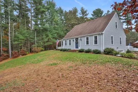 29 Stuart Rd, Rochester, MA 02770 photo 4