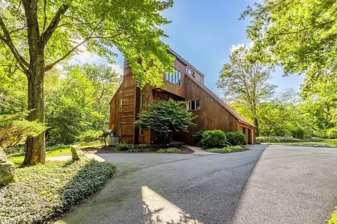 115 S Meadow Rd, Lancaster, MA 01523 photo 3
