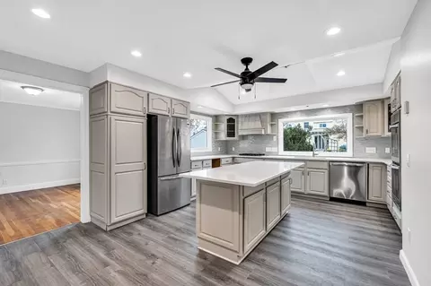 66 Lancaster St, Springfield, MA 01118 photo 6