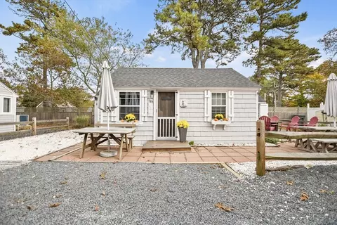 262 Old Wharf Rd #103, Dennis, MA 02639
