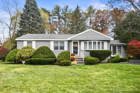 31 Ellen Rd, Burlington, MA 01803
