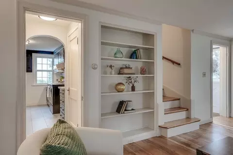 26 Windsor Rd, Stoneham, MA 02180 photo 8