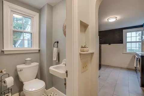 26 Windsor Rd, Stoneham, MA 02180 photo 16