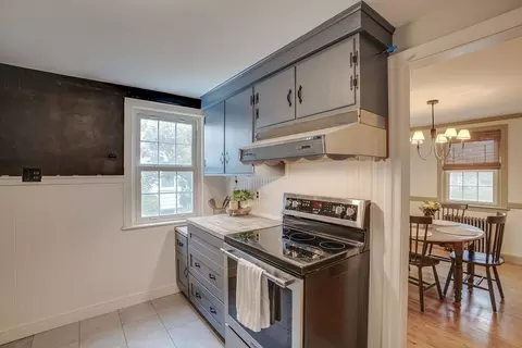 26 Windsor Rd, Stoneham, MA 02180 photo 12
