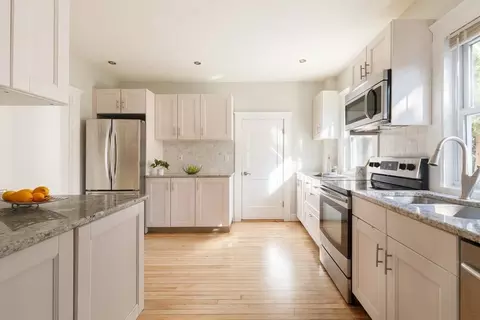 19 Riverside St, Needham, MA 02494 photo 9