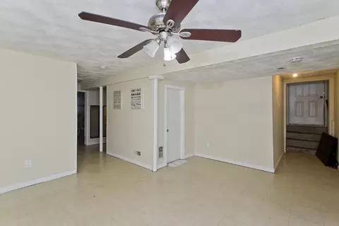 47 Laurel, Springfield, MA 01107 photo 28