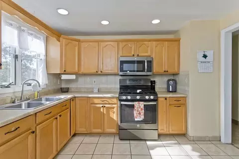 47 Laurel, Springfield, MA 01107 photo 18