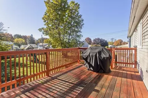 47 Laurel, Springfield, MA 01107 photo 32