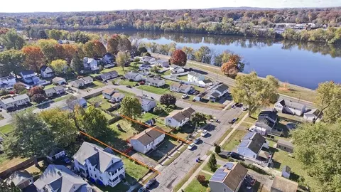 47 Laurel, Springfield, MA 01107 photo 8