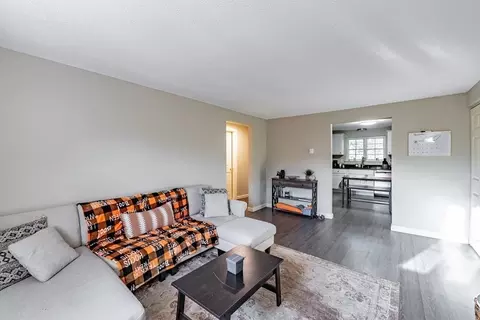 4 Maple Crest Cir #E, Holyoke, MA 01040 photo 6