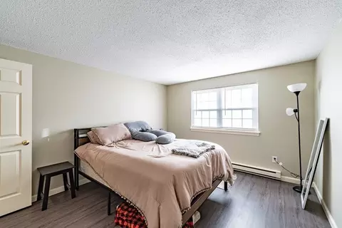 4 Maple Crest Cir #E, Holyoke, MA 01040 photo 13