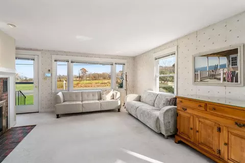 122 Uxbridge Rd, Sutton, MA 01590 photo 4