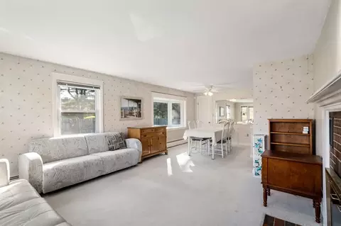 122 Uxbridge Rd, Sutton, MA 01590 photo 2