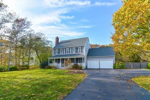 6 Ridgehill Ln, Bourne, MA 02562