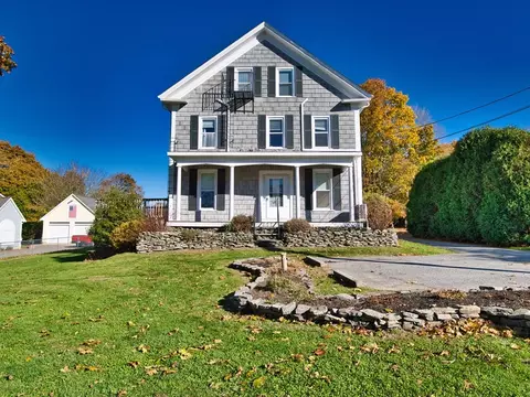 190 Maple St, Somerset, MA 02726