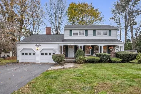 3 Seneca Dr, Danvers, MA 01923 photo 2