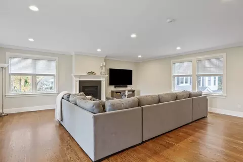 969 Greendale Ave, Needham, MA 02492 photo 14