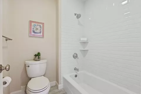969 Greendale Ave, Needham, MA 02492 photo 25