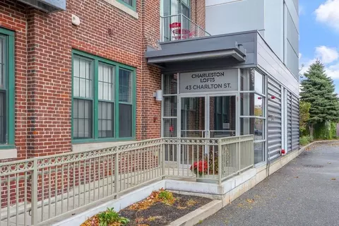43 Charlton St #B102, Everett, MA 02149 photo 20