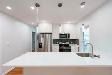 318-320 Quincy Ave, Braintree, MA 02184