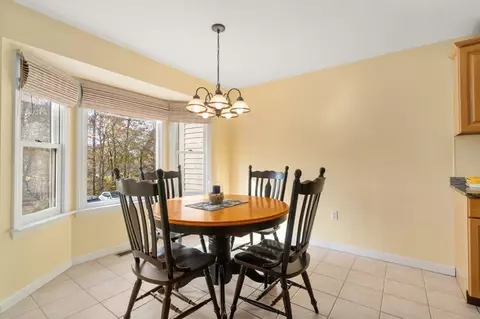 64 Maple St UNIT B, Canton, MA 02021 photo 7