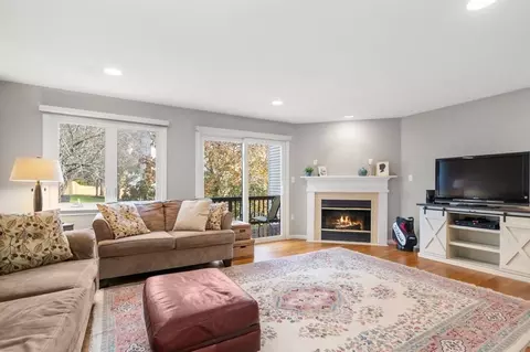 64 Maple St UNIT B, Canton, MA 02021 photo 3