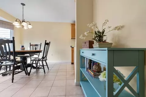 64 Maple St UNIT B, Canton, MA 02021 photo 8