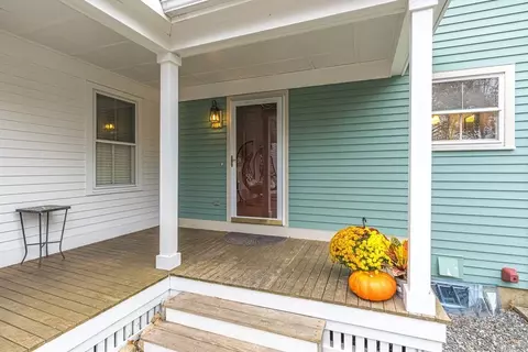 21 S Cmns #D, Lincoln, MA 01773