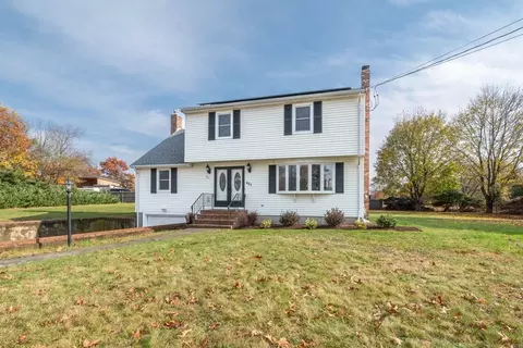 621 N Elm St, West Bridgewater, MA 02379