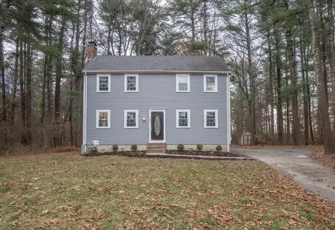 150 Sachem St, Middleboro, MA 02346