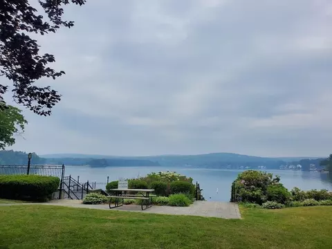 209 Beacon Park #209, Webster, MA 01570 photo 18