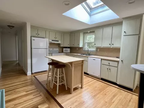 6 Dupee St, Walpole, MA 02081 photo 2