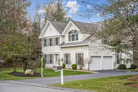 4 Beechwood Ln #4, Southborough, MA 01772