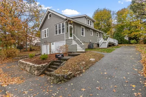 28 Orcutt Ave, Saugus, MA 01906
