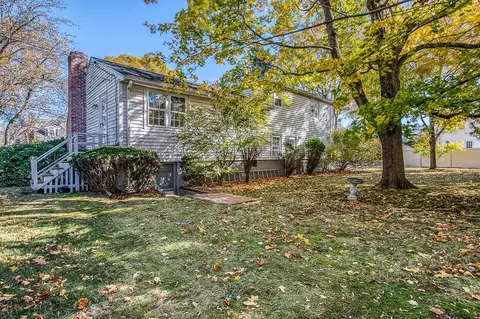 7 Scott Cir, Dedham, MA 02026 photo 27