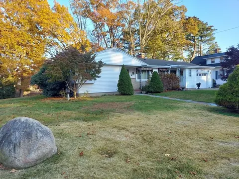 4 N Belcher Ave, Brockton, MA 02301