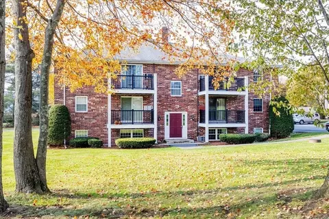 7 Walker Rd #9, North Andover, MA 01845