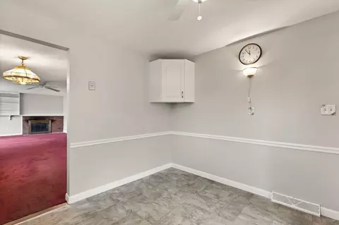 71 Circle Dr, Framingham, MA 01702 photo 5