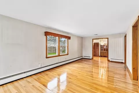 2 Marconi Dr, Randolph, MA 02368 photo 4