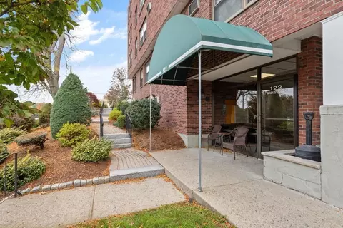 122 Main St #202, Stoneham, MA 02180