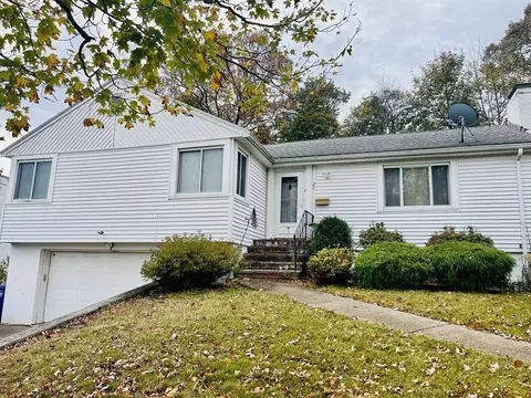 21 Sumner St, Milton, MA 02186 photo 10
