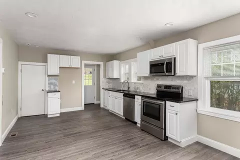 195 Eastern Ave, Worcester, MA 01605 photo 5