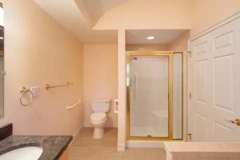 51 Wethersfield Rd, Natick, MA 01760 photo 14