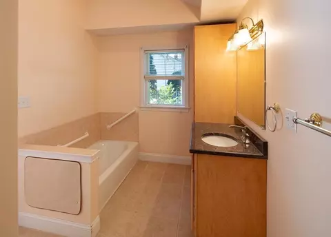 51 Wethersfield Rd, Natick, MA 01760 photo 15